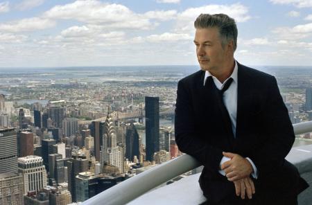 Alec Baldwin visits the Empire State Building