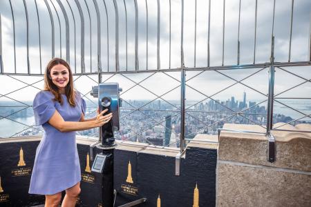 Jennifer Garner visits the Empire State Building