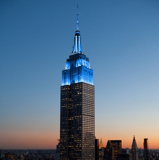tower lighting 2015 04 02 00 00 00 empire state building blue directions for small business