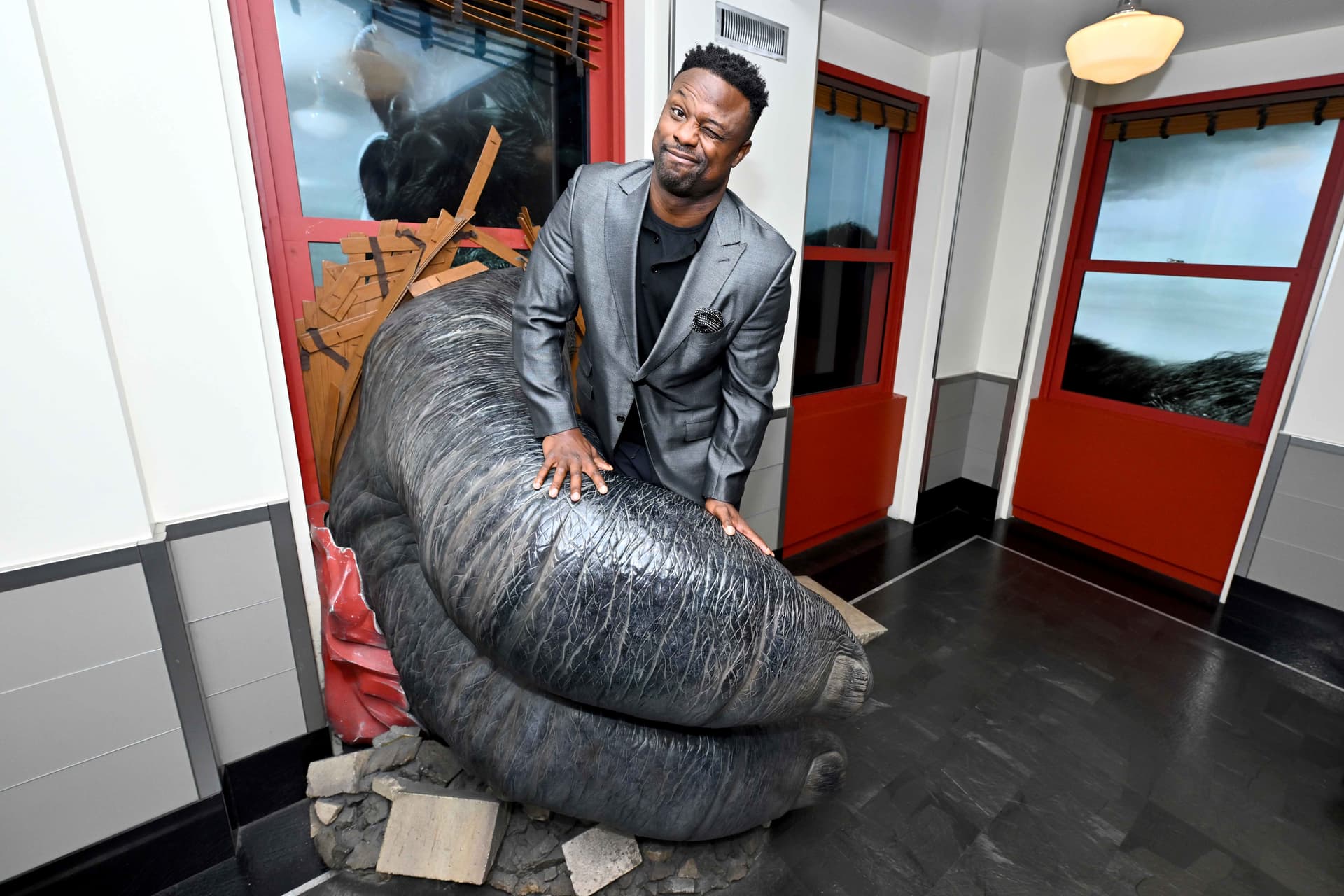 Bart Scott at the Kong exhibit