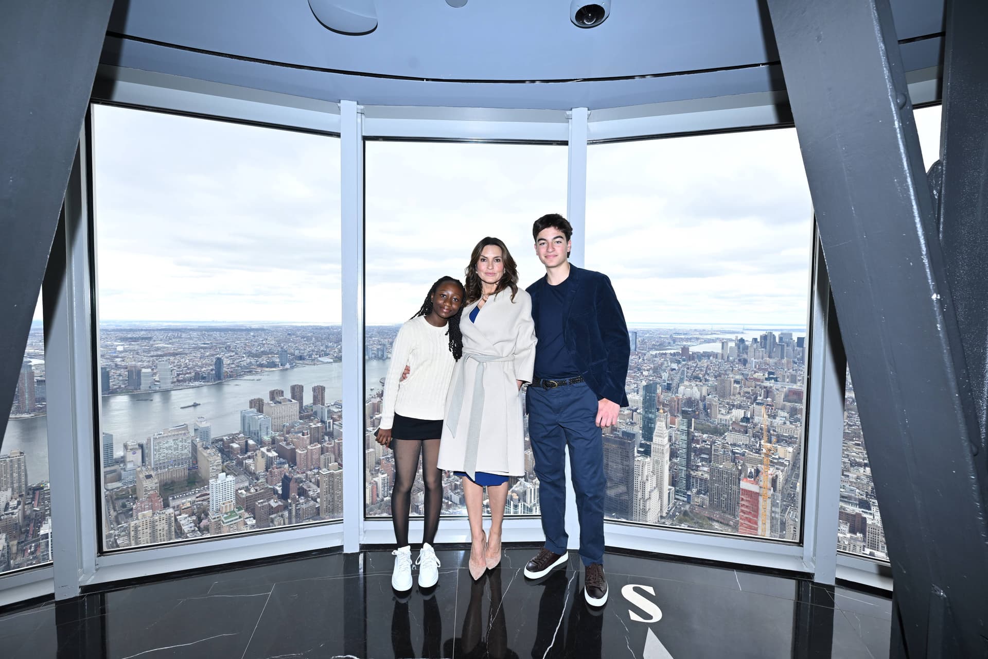 Mariska Hargitay and her children on the 102nd Floor Observatory