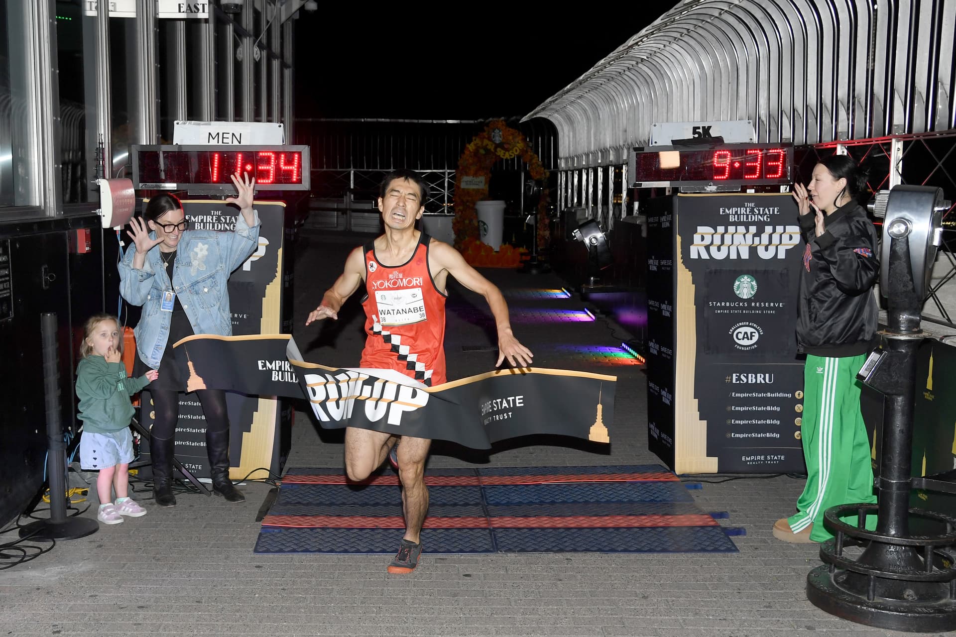 2024 Men's Elite Winner crosses the finish line