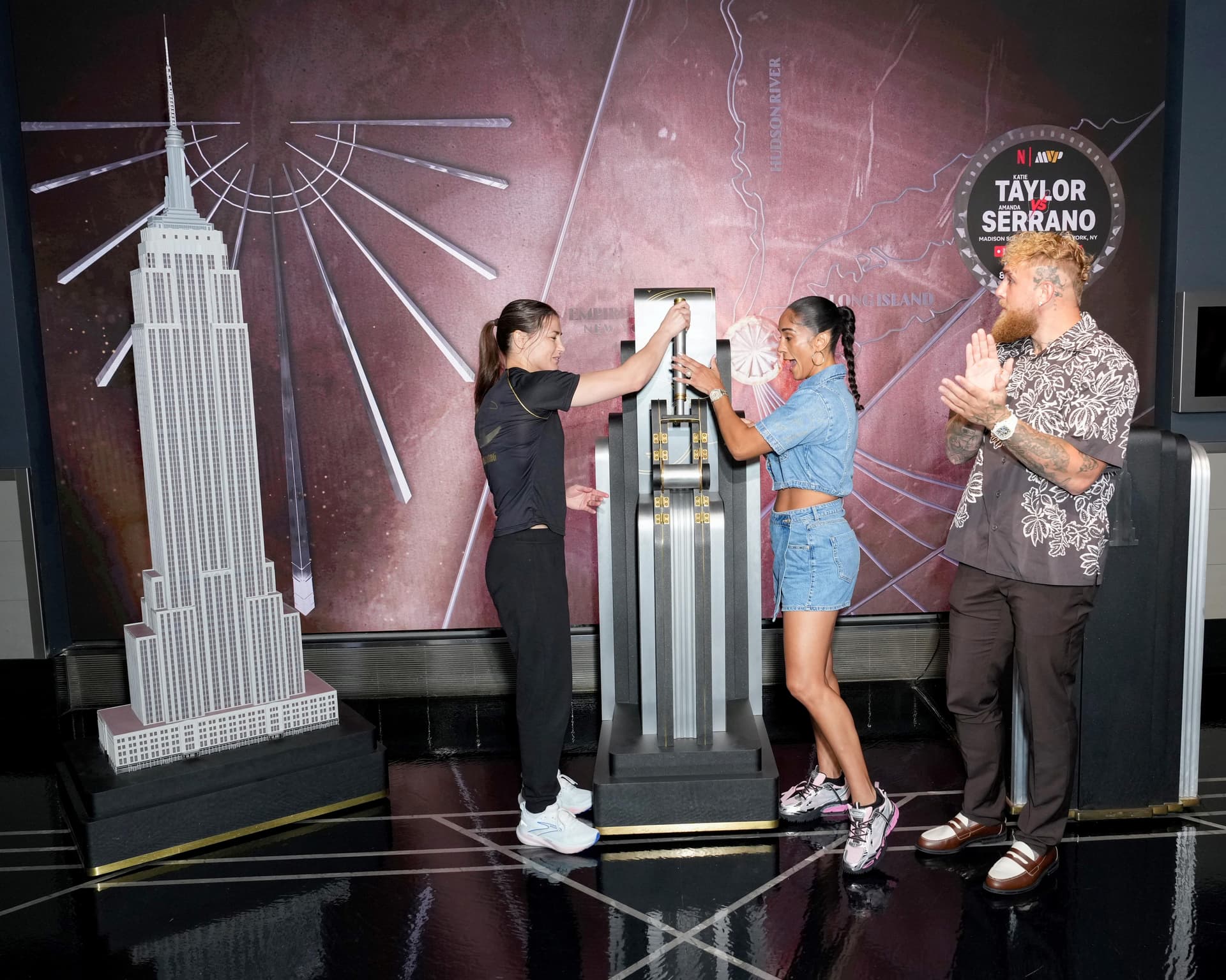 Katie Taylor and Amanda Serrano light the Empire State Building