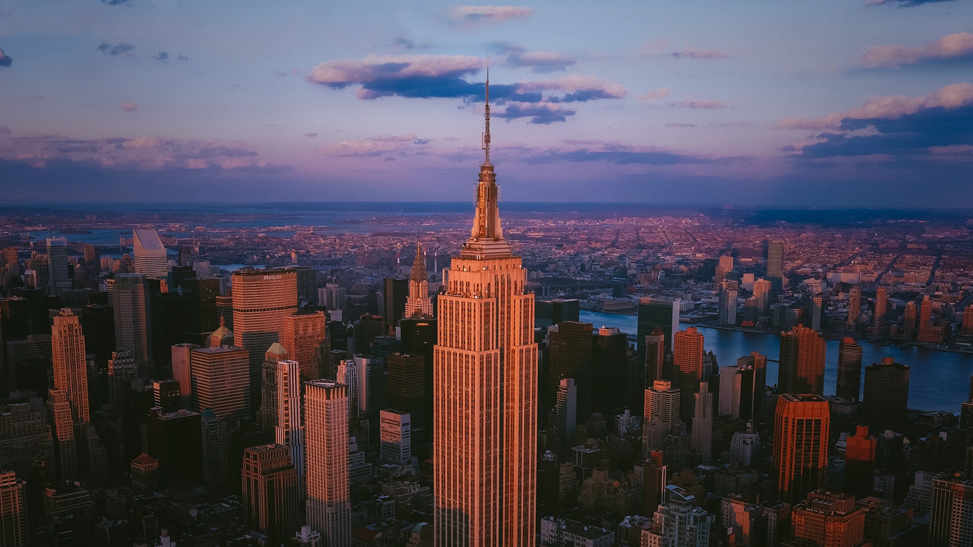 Architecture Design Of The NYC Skyline Icon Empire State Building