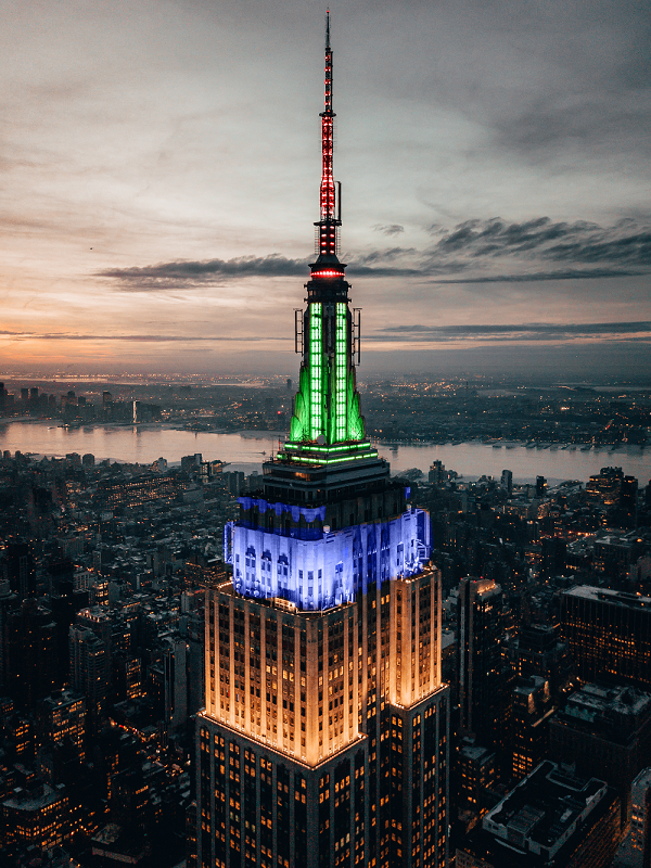 Simon Lighting the Empire State Building