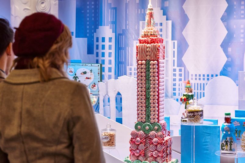 Guests view ESB's Decorated Lobby Windows