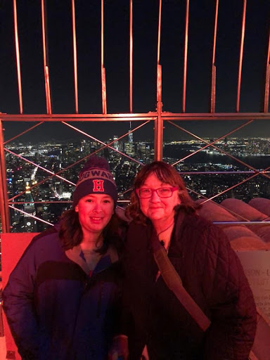 sharon and her daughter at empire state building