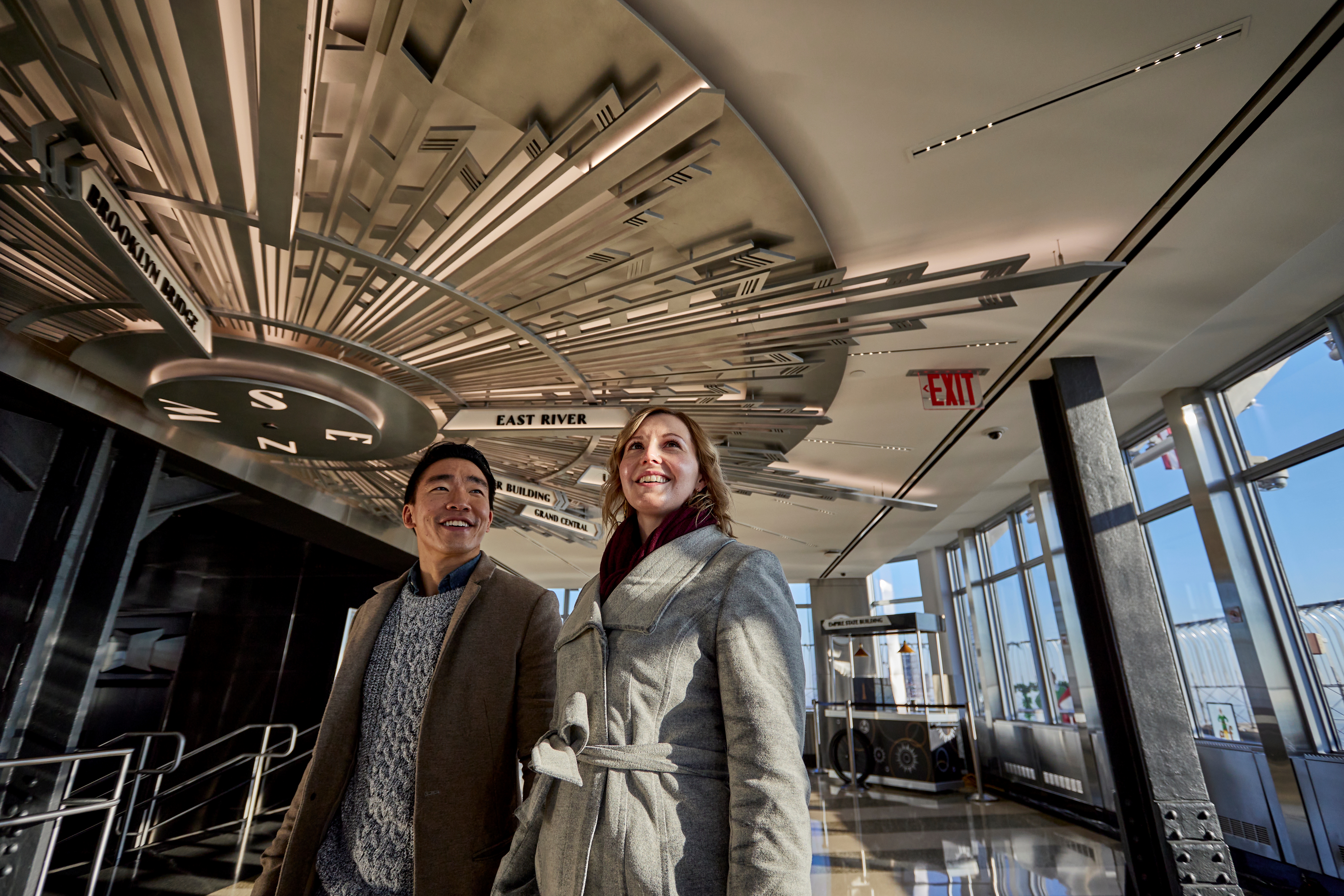 Un couple à l'Observatoire de l'Empire State Building