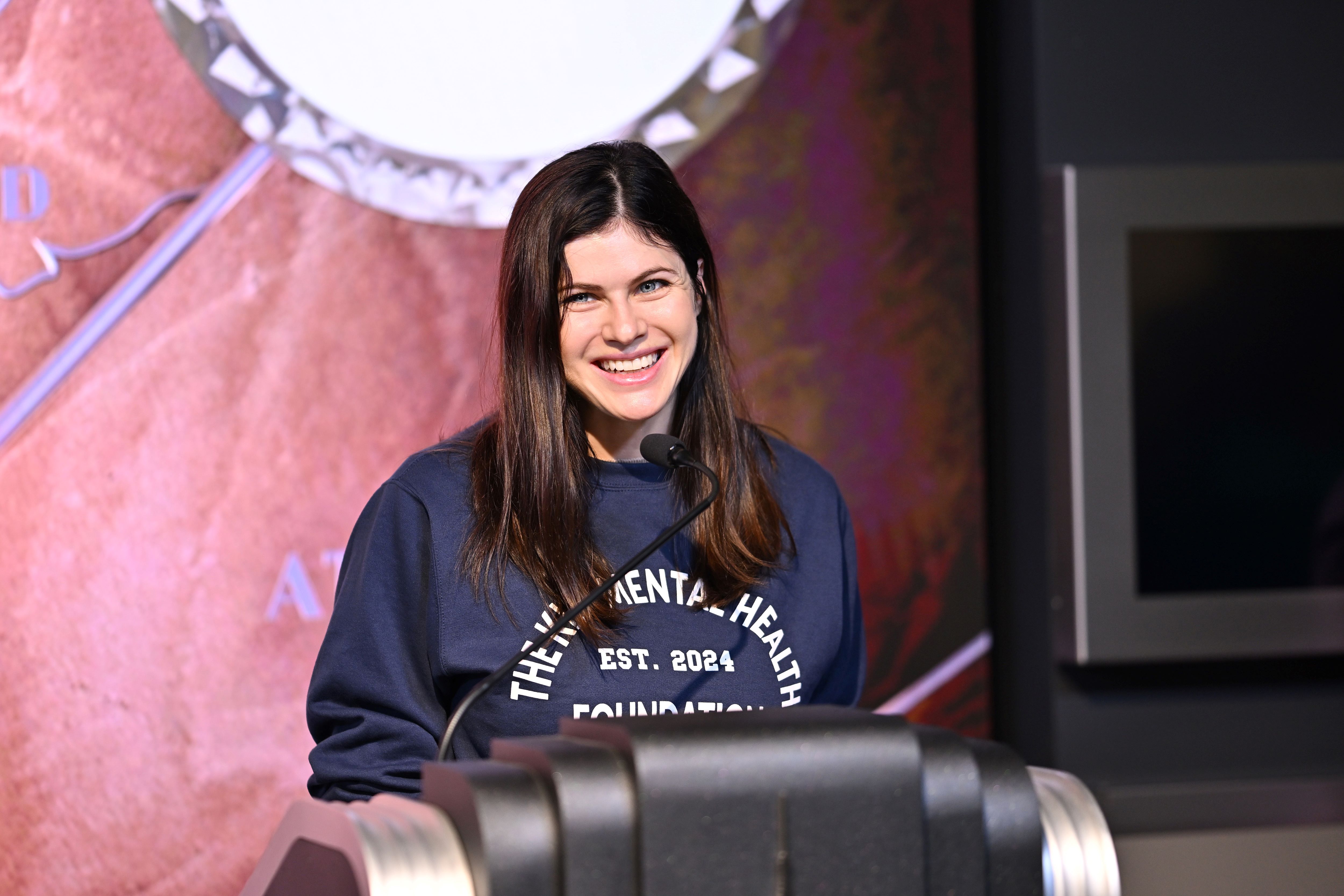 Alexandria Daddario Empire State Building