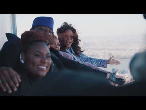 Oprah and the cast of the Color Purple light the Empire State Building