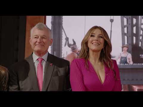Elizabeth Hurley onthult haar Guinness World Record