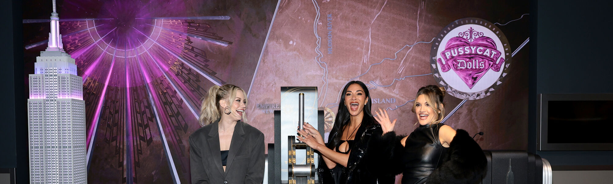 Pussycat Dolls at the Lighting Ceremony