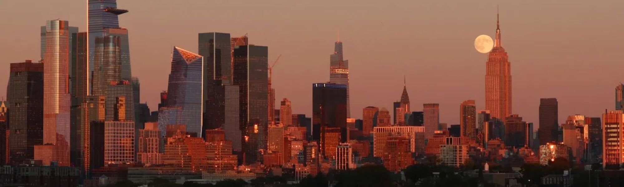 Sunset over NYC skyline