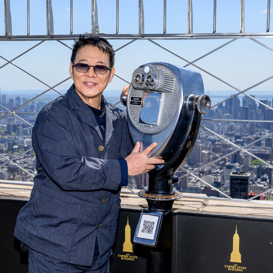 Jet Li on the 86th Floor Observation Deck