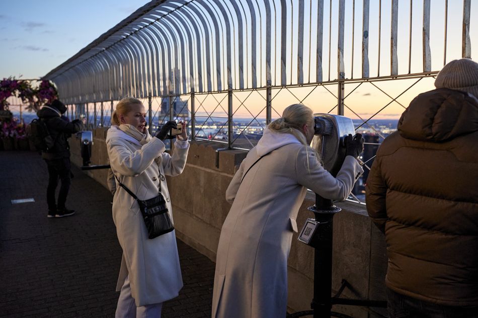 Experience the Starbucks Reserve Sunrise Experience at the Empire State Building