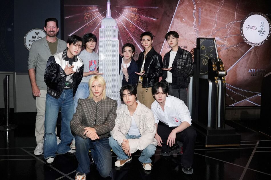 Stray Kids light the Empire State Building