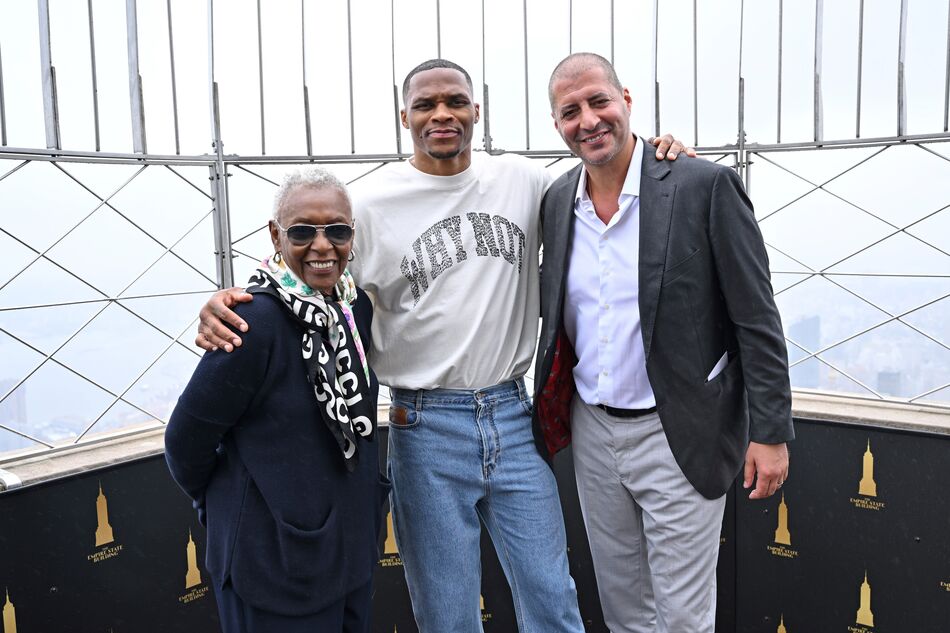 Bethann Hardison, Russell Westbrook, Imad Izemrane on the 86th Floor Observatory