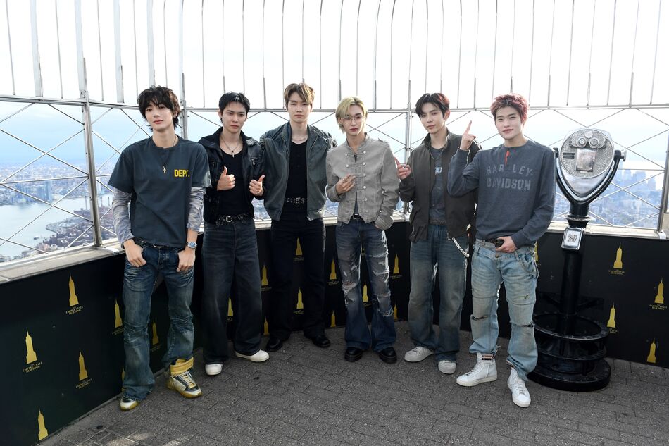 RIIZE on the 86th Floor Observation Deck