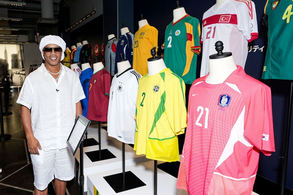 Ronaldinho with the Classic Football Shirts Exhibit