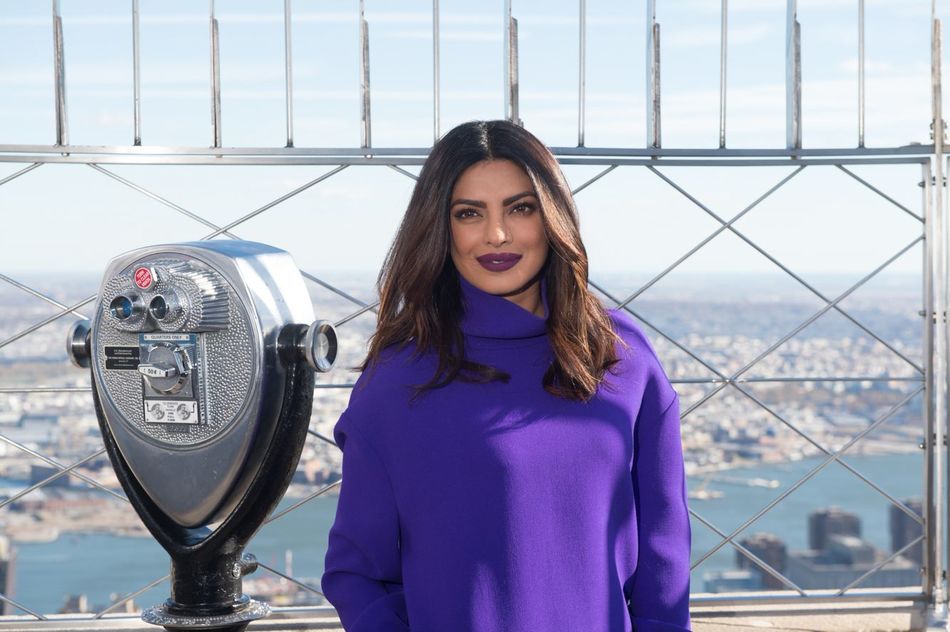 Priyanka Chopra bezoekt het Empire State Building