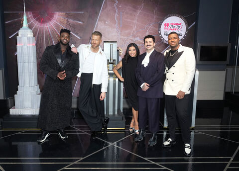 Pentatonix flips the switch