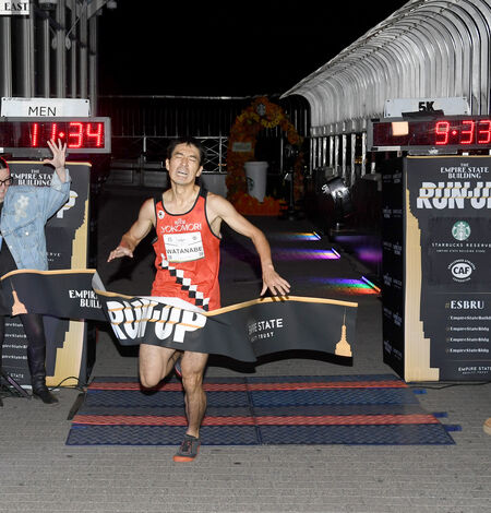 2024 Men's Elite Winner crosses the finish line