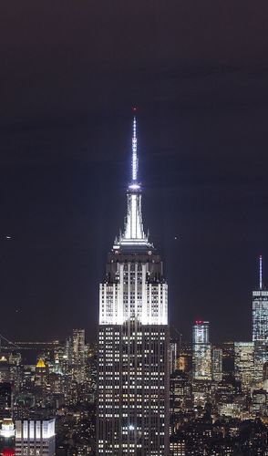 LUMIÈRES BLANCHES ET NOIRES